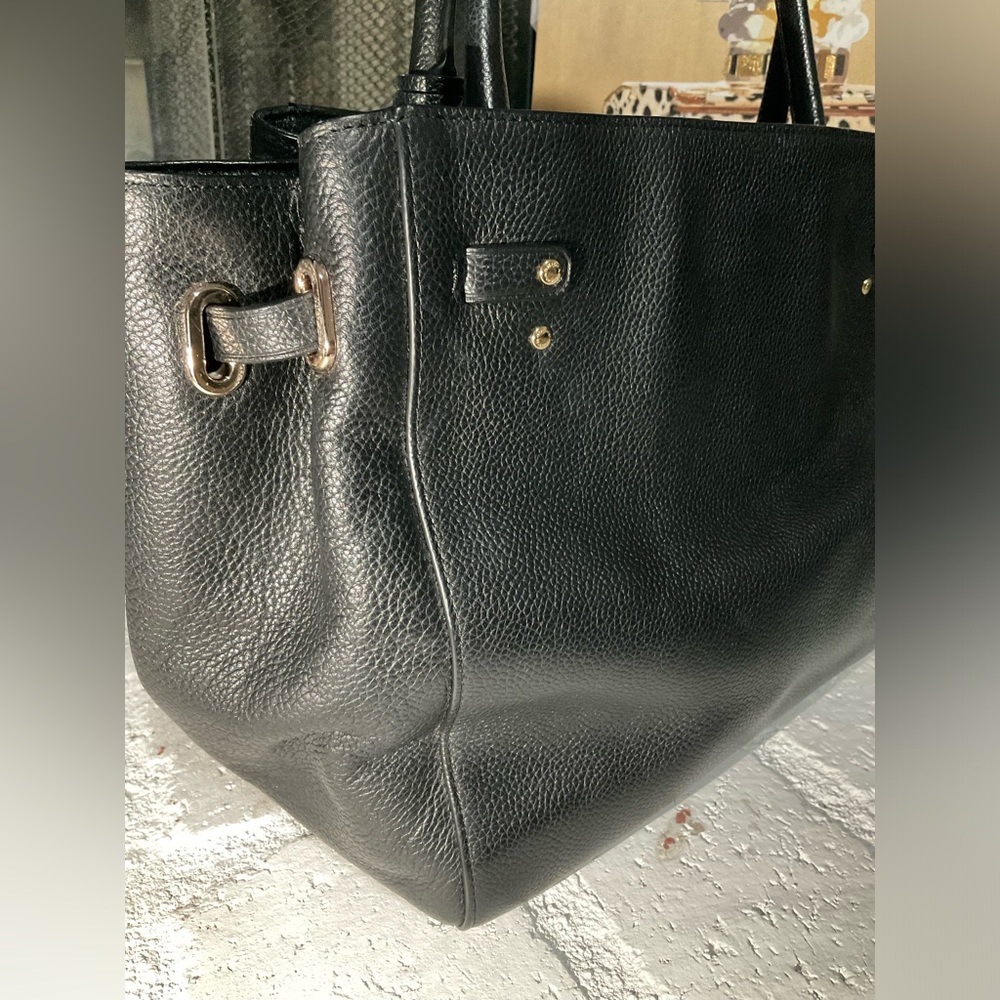 Coach Shoulderbag - Picture 6 of 16